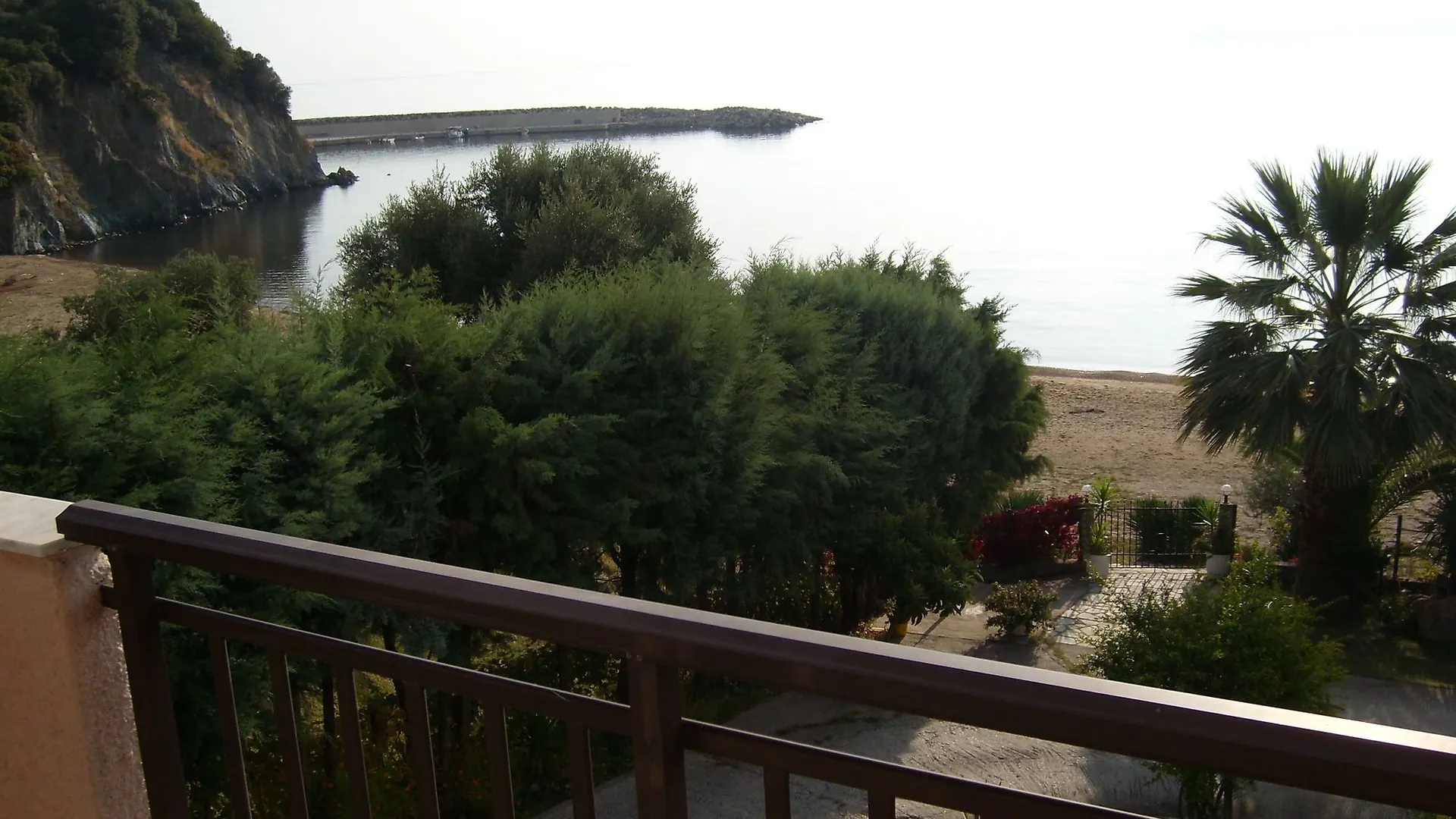 Pension Karvounoskala Stratoni