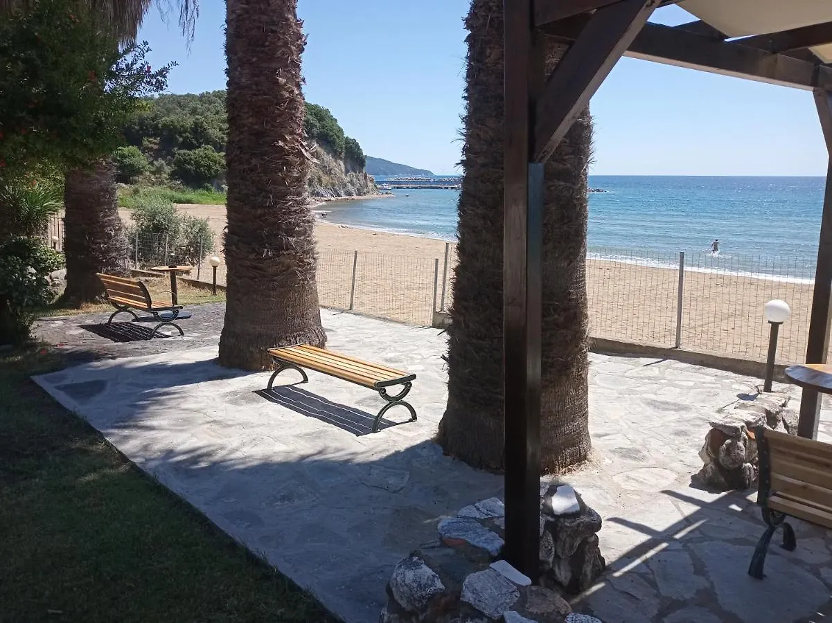 Pension Karvounoskala Stratonion