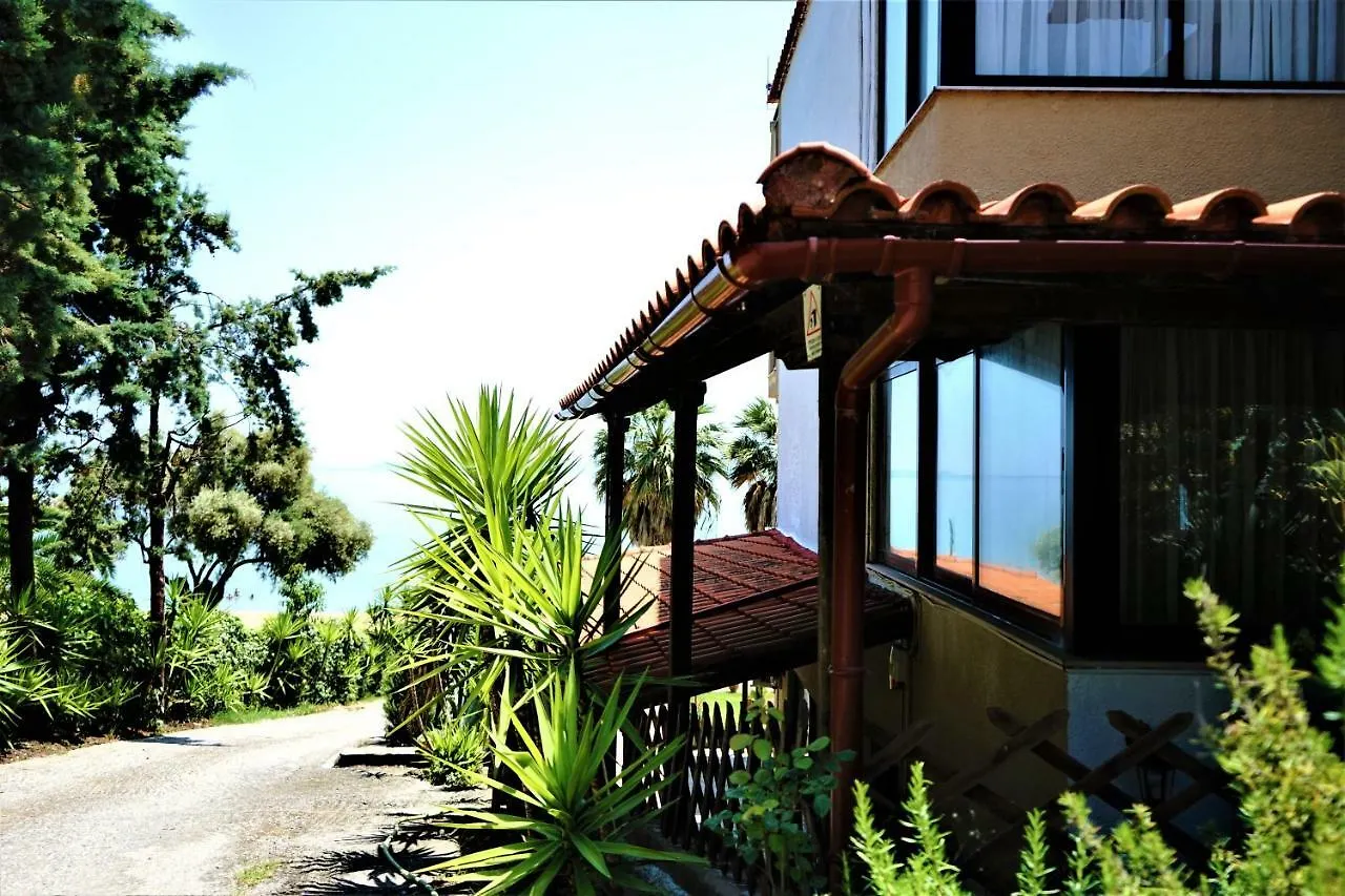 Pension Karvounoskala Stratonion